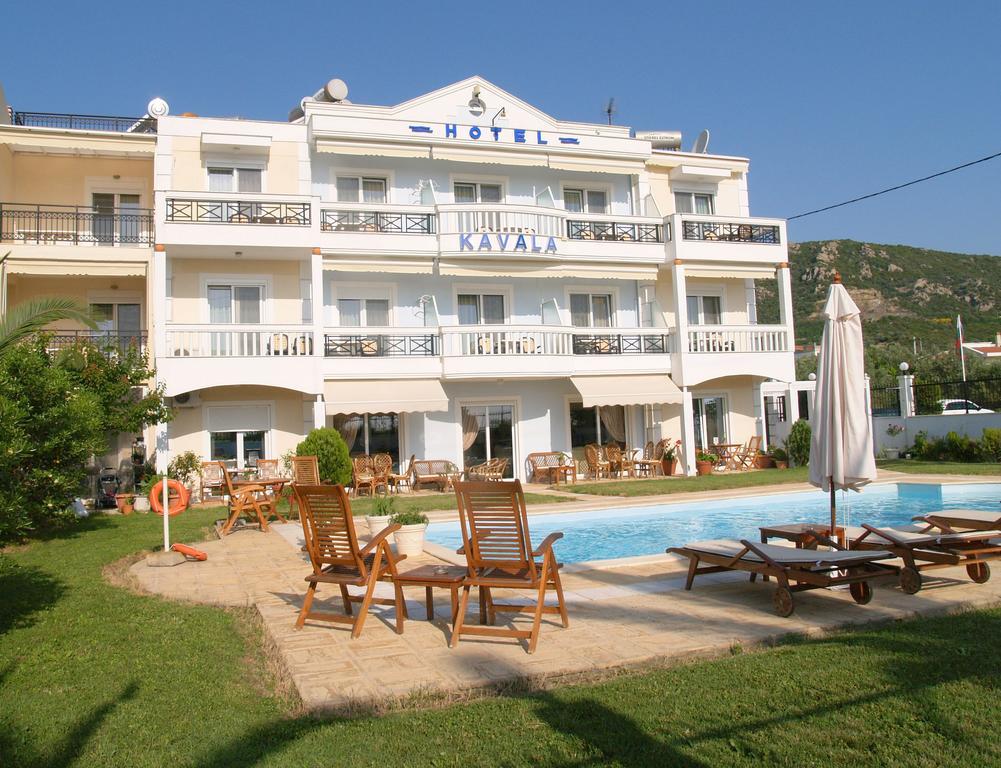 Kavala Beach Hotel Apartments Nea Iraklitsa Exterior photo