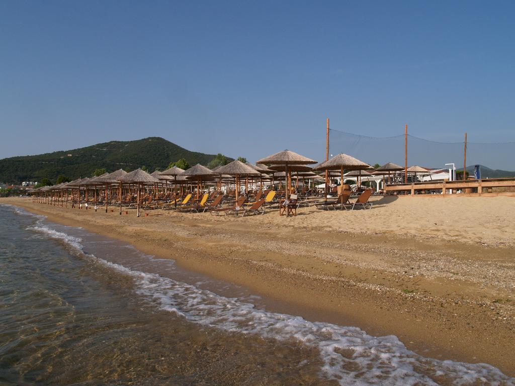 Kavala Beach Hotel Apartments Nea Iraklitsa Exterior photo